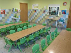Interior de comedor de colegio